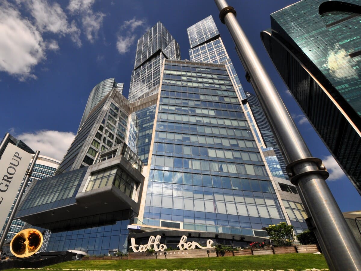 Офисы от 950 до 1100 кв.м. в аренду и продажу в Москве и Московской области
